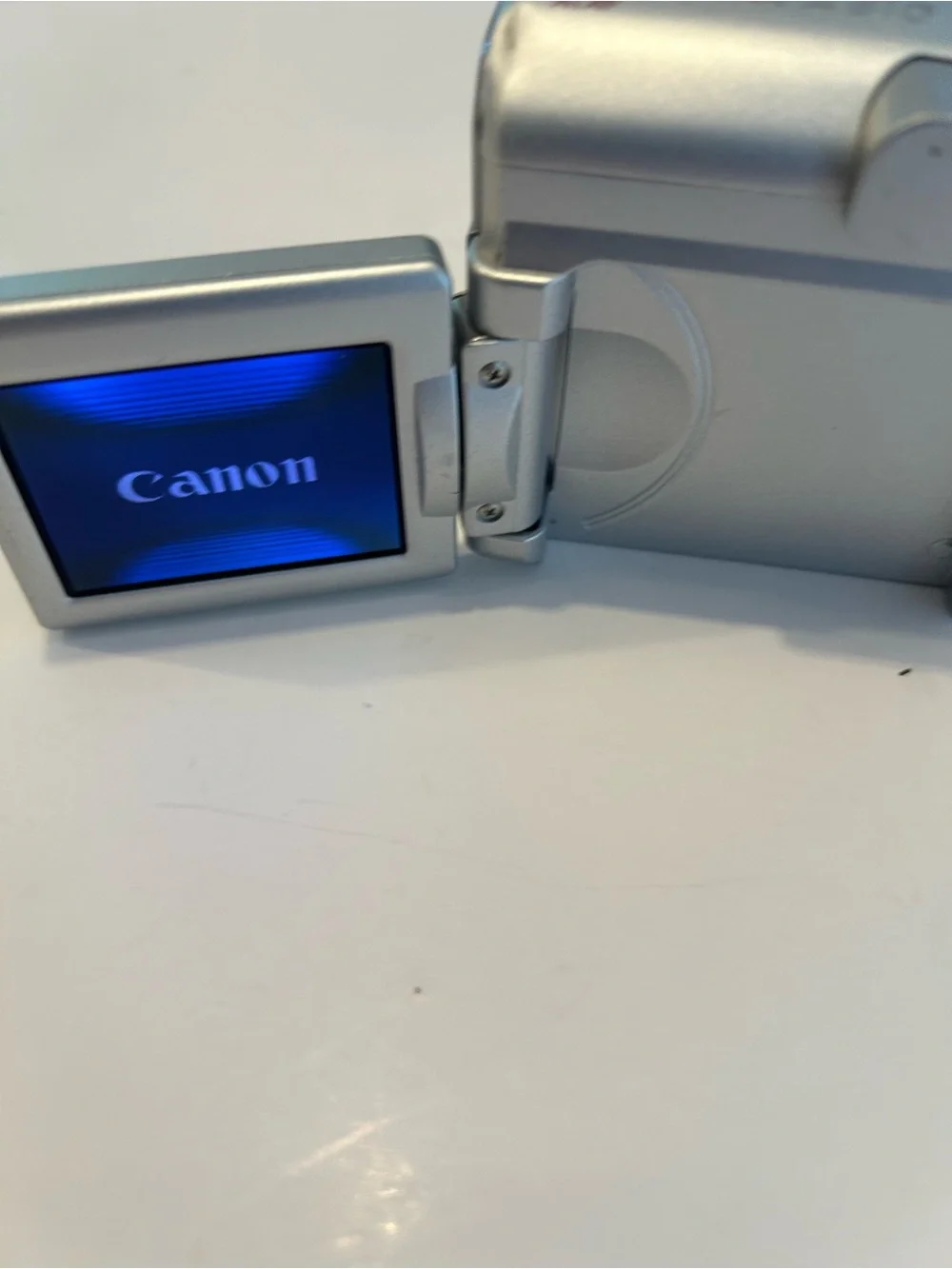 Canon Silver PowerShot A610 Compact Camera with Extended Zoom